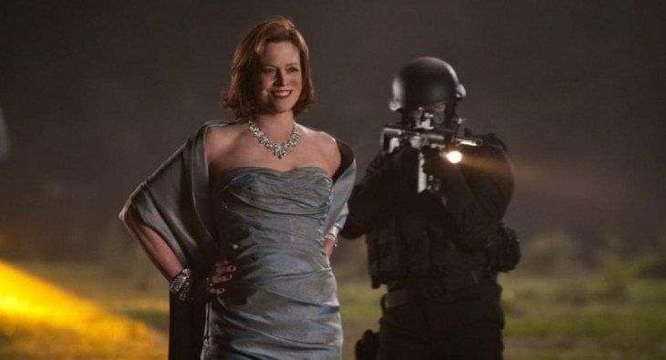 Пол: Секретный материальчик