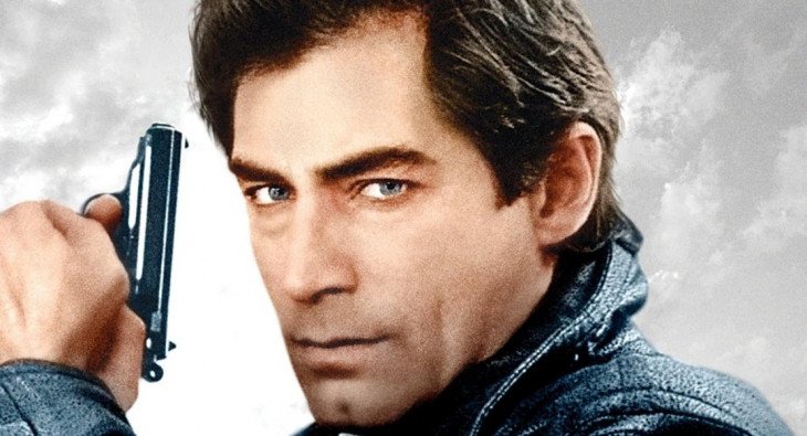 007: Искры из глаз