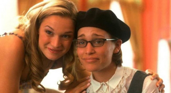 Шлепни ее, она француженка