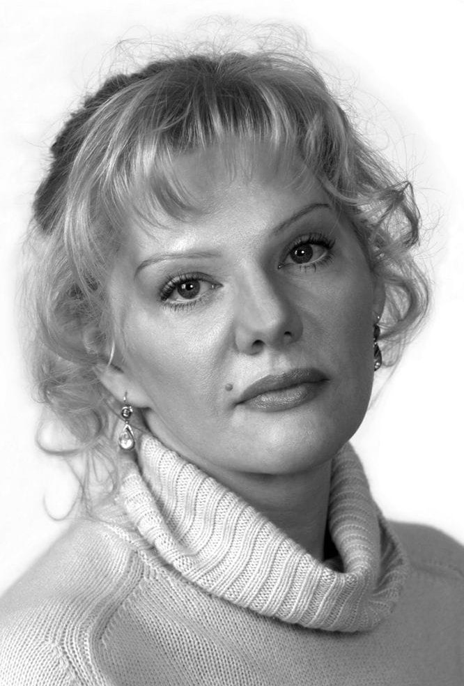 Александра Захарова