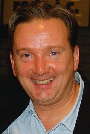 Дерек Лайонс