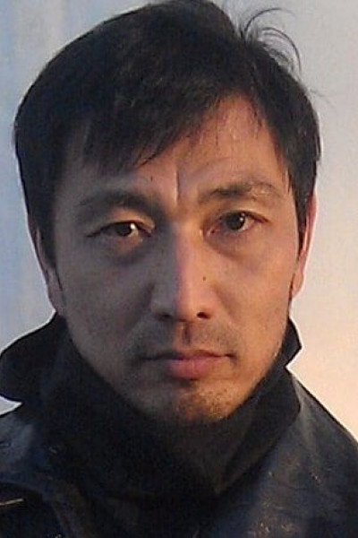 Хироси Касуга