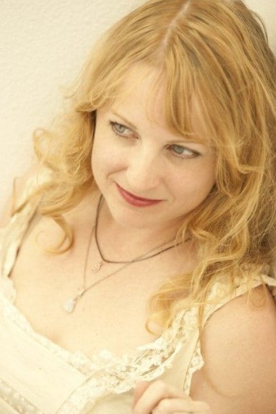 Хинден Уолш