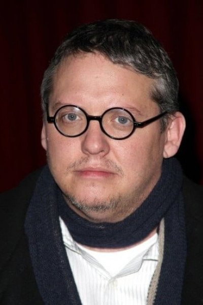 Адам МакКей