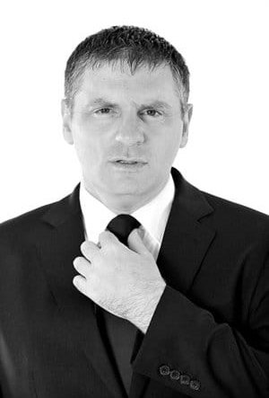 Дэйв Саймон