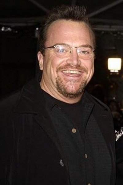 Том Арнольд