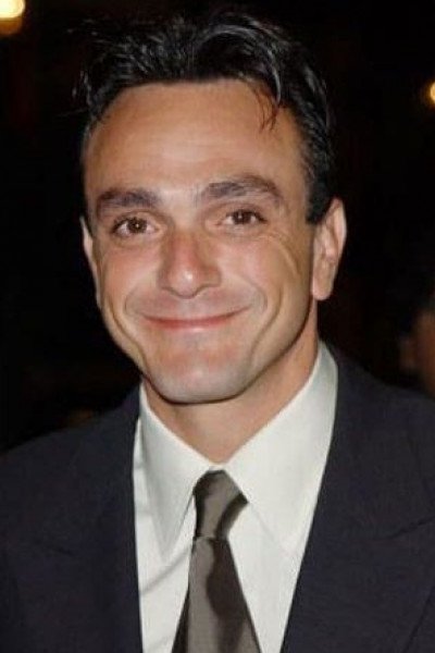 Хэнк Азария