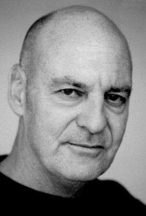 Стивен Холл