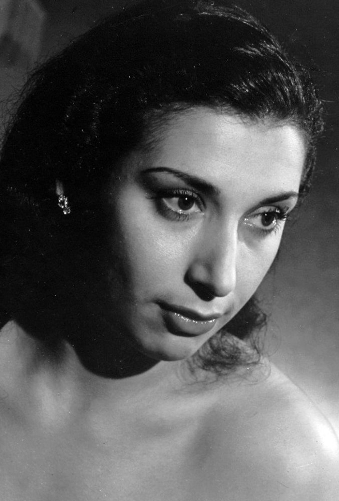 Мириам Карлин