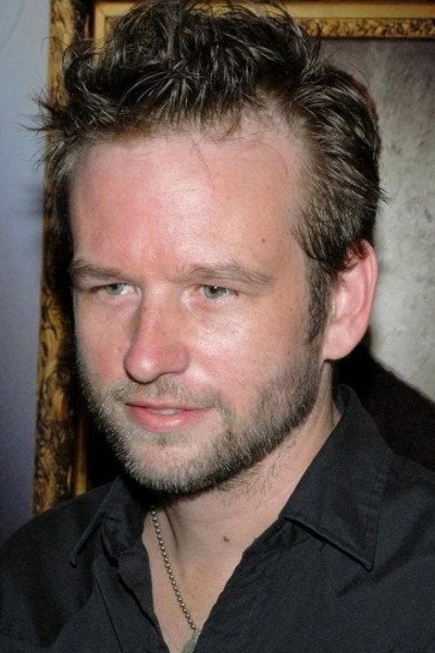 Даллас Робертс