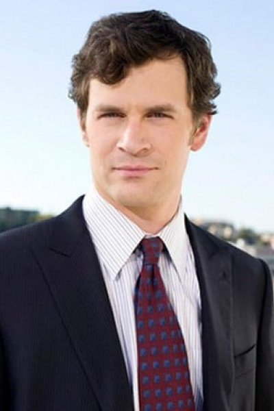 Том Эверетт Скотт