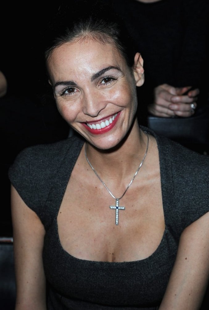 Инес Састре