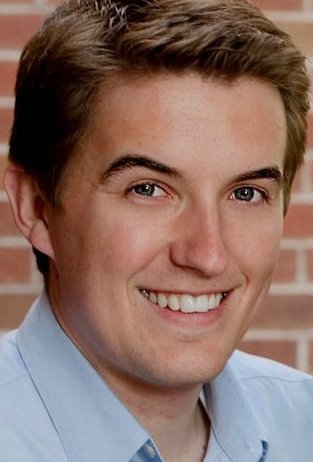 Брэйди Блум