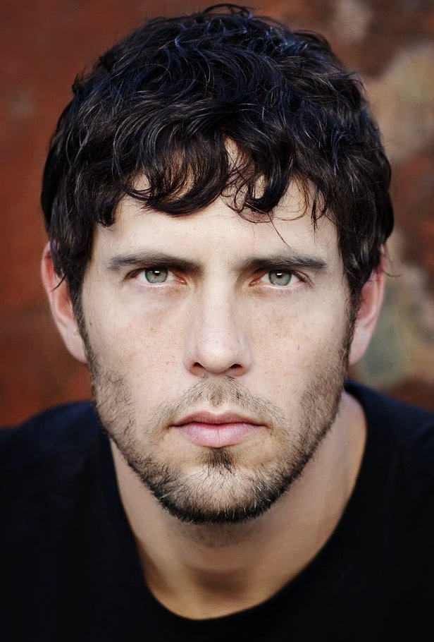 Брайан хэллисей кости. Джош с роли. Джош рэднор. Джош с роли. Джош с роли.