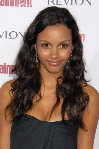 Джессика Лукас