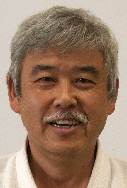 Тоширо Суга