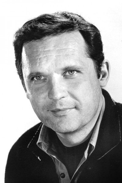 Джон Вернон