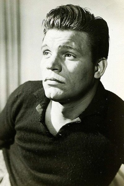 Невилл Брэнд