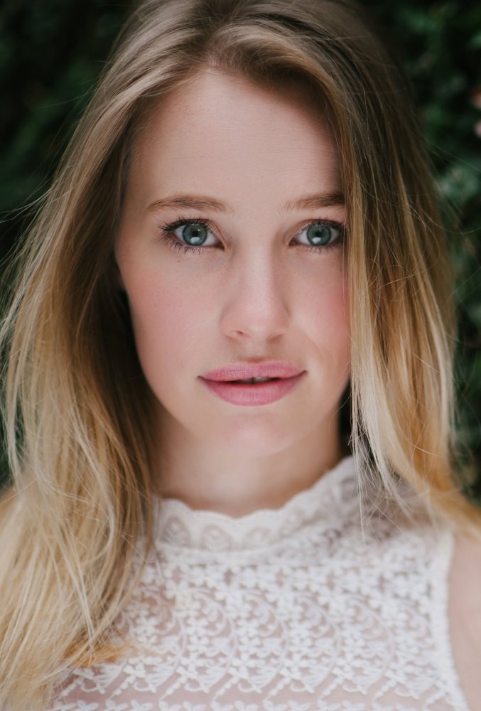 Эмили Кокерел