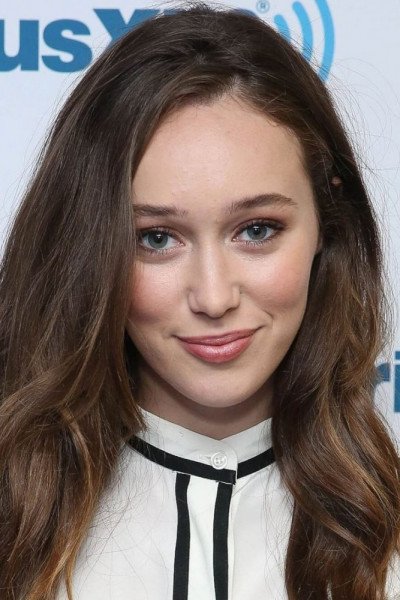 Алисия Дебнем-Кери