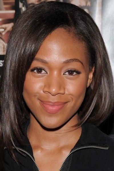 Николь Бахари