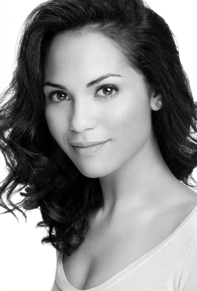 Моника Реймунд