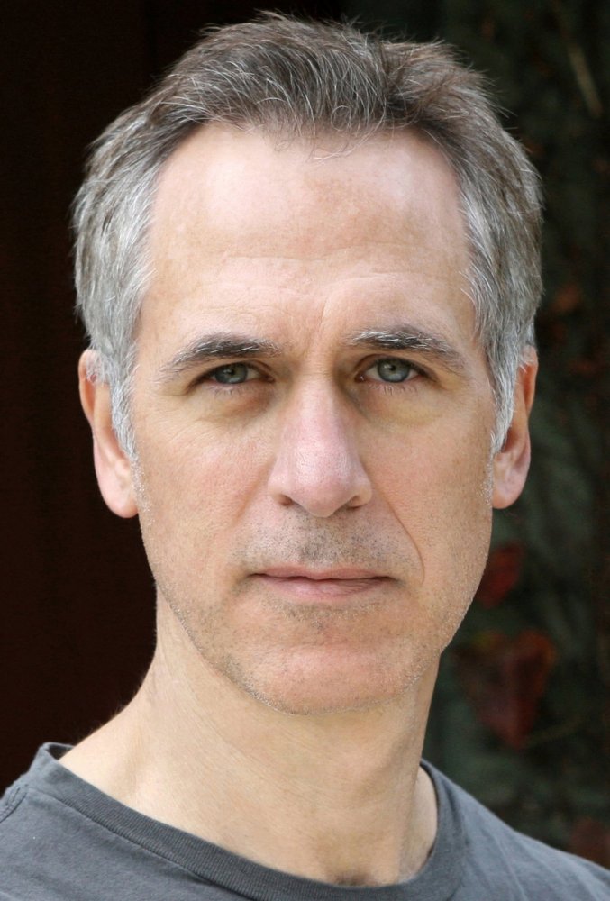 Том Амандес