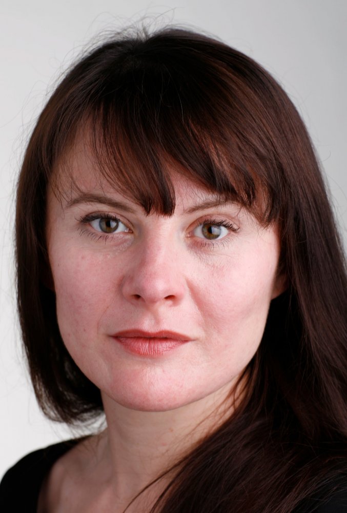 Моника Долан