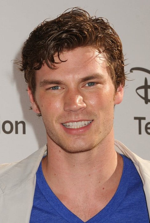 Дерек пирс актер. Телер. Derek mears. Дерек. Daniel derek.