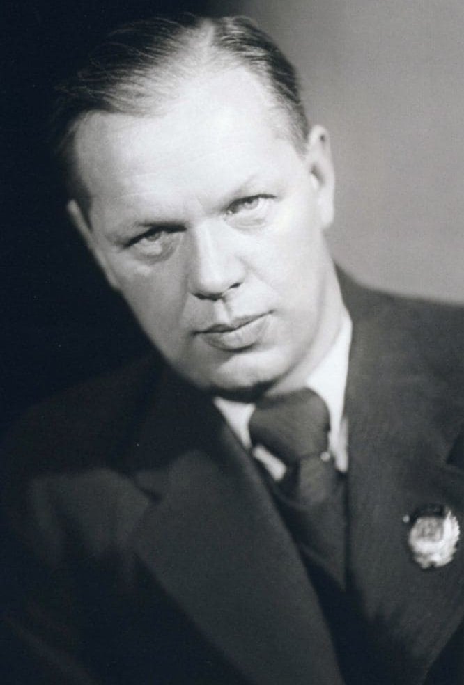 Nikolai Okhlopkov