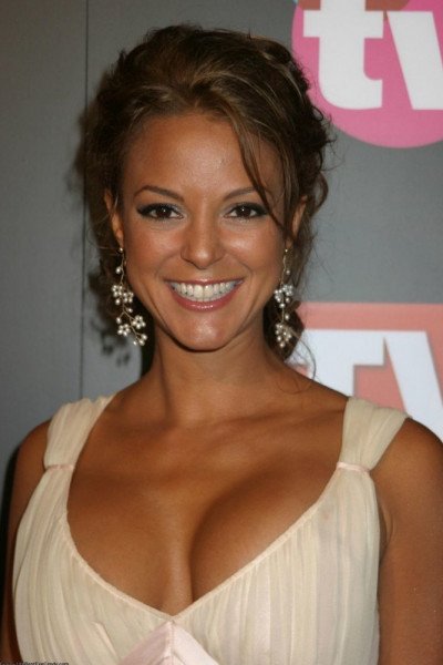 Eva LaRue fansite