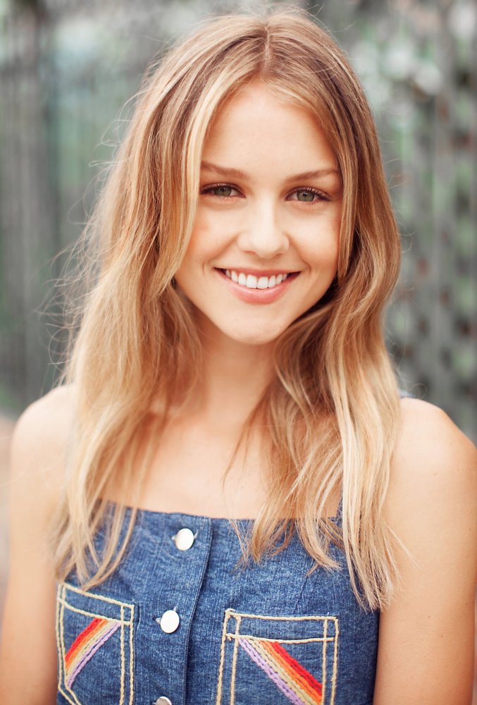 Изабель Корниш