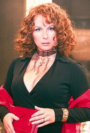 Дженнифер Сондерс