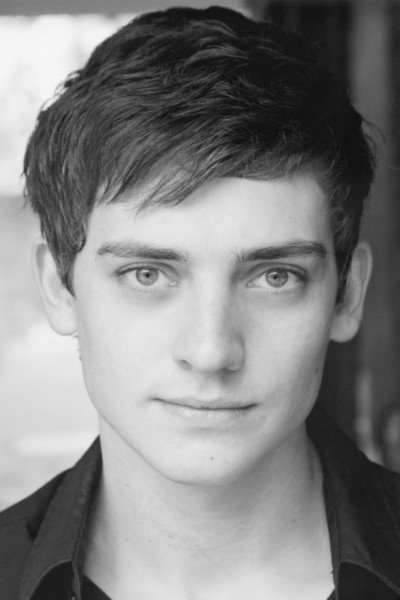 Анайрин Барнард