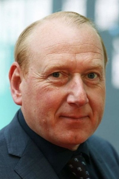 Эдриан Скарборо