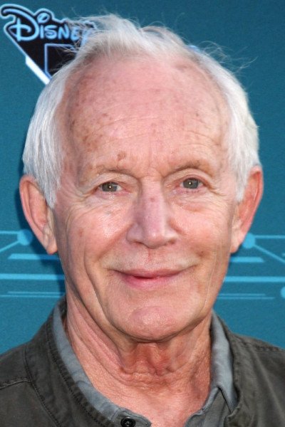 Лэнс Хенриксен