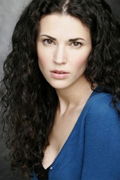 Лаура Меннелл