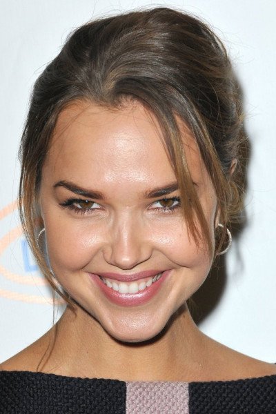 Ариэль Кеббел