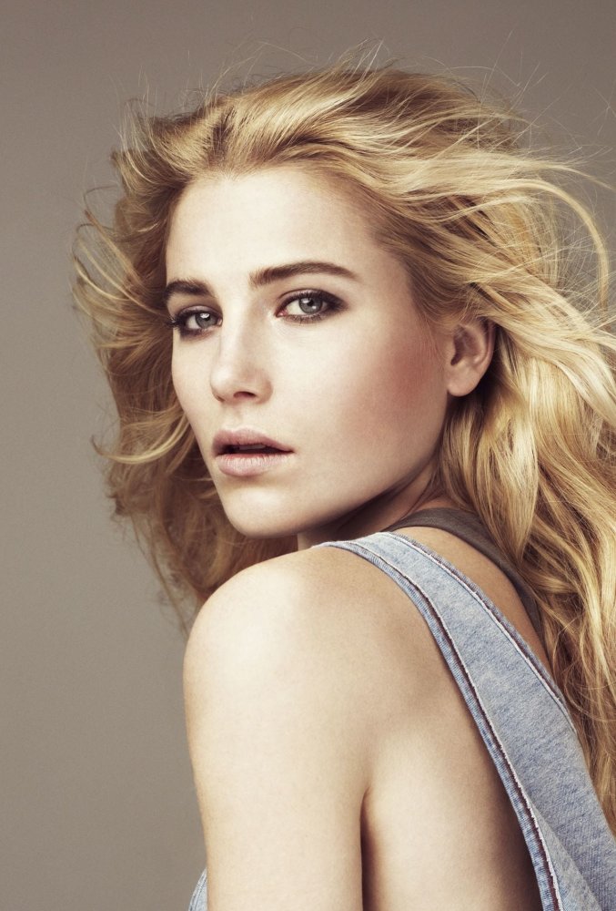 Дри Хемингуэй