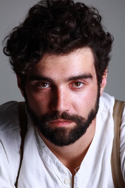 Алек Секаряну