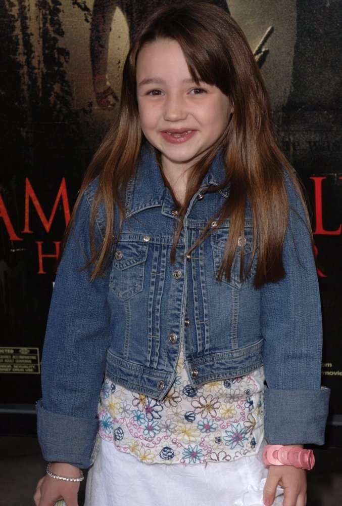 Изабель Коннер