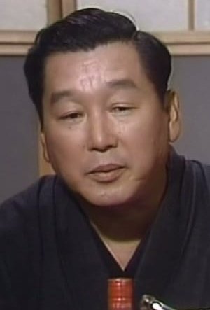 Минору Тиаки