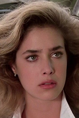 Клаудия Уэллс