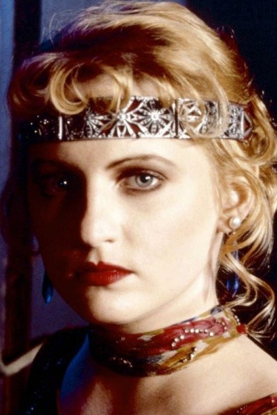 Хинден Уолш