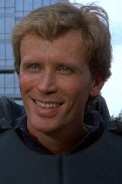 Питер Уэллер