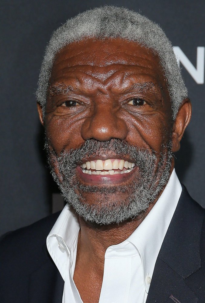 Вонди Куртис-Холл