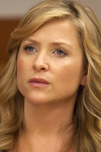 Джессика Кэпшоу