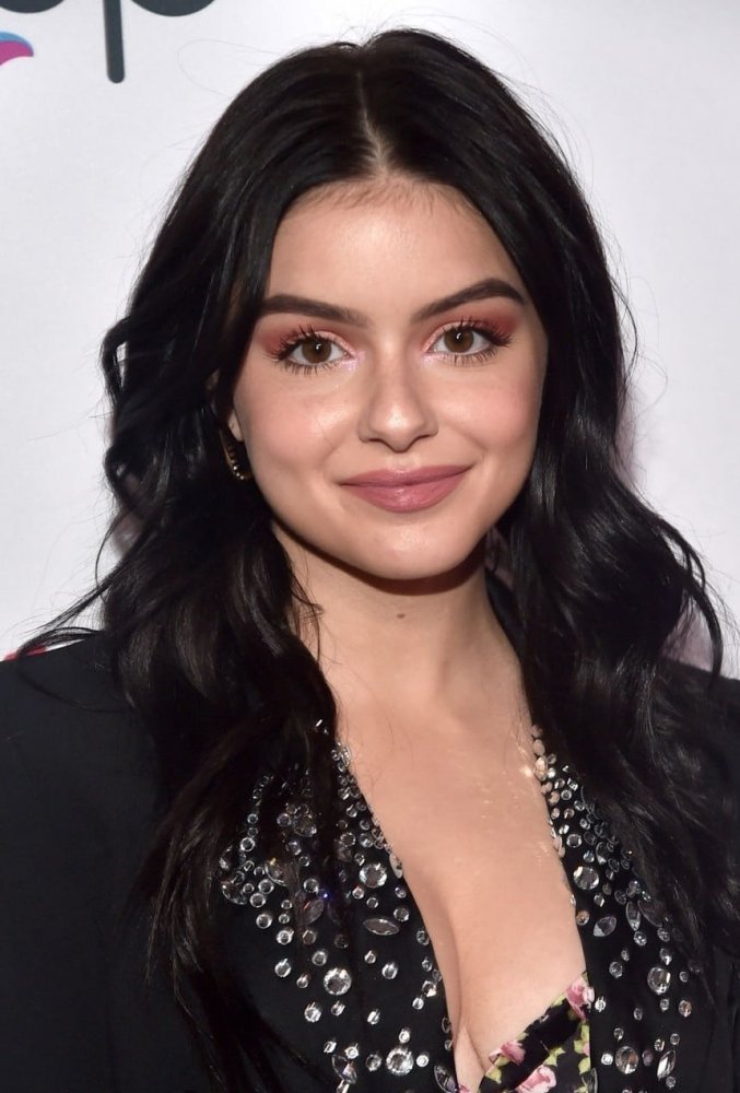 Ариэль Уинтер