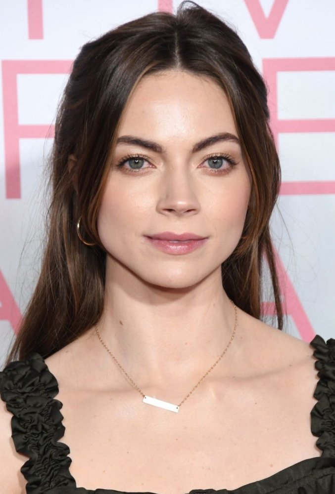 Кэйтлин Карвер