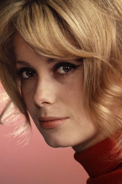 Катрин Денёв